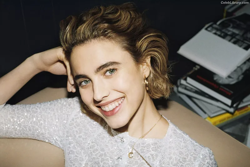 Margaret Qualley photo 7 of 1300