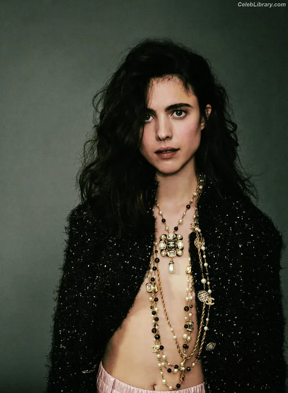 Margaret Qualley photo 13 of 1300