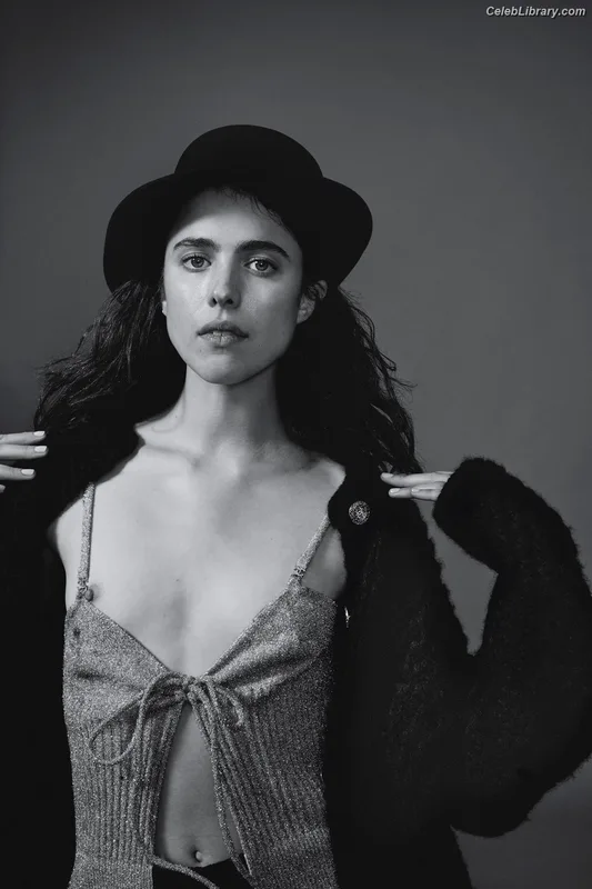 Margaret Qualley photo 16 of 1300