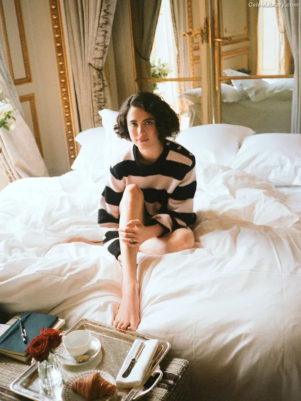 Margaret Qualley photo 15 of 1300