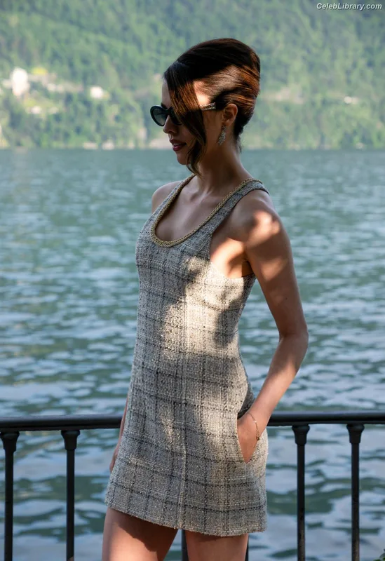 Margaret Qualley photo 6 of 1300