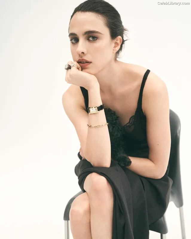 Margaret Qualley photo 5 of 1300