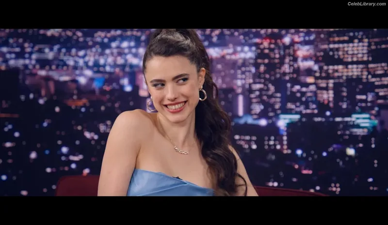 Margaret Qualley photo 7 of 1300