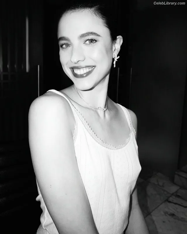 Margaret Qualley photo 15 of 1300