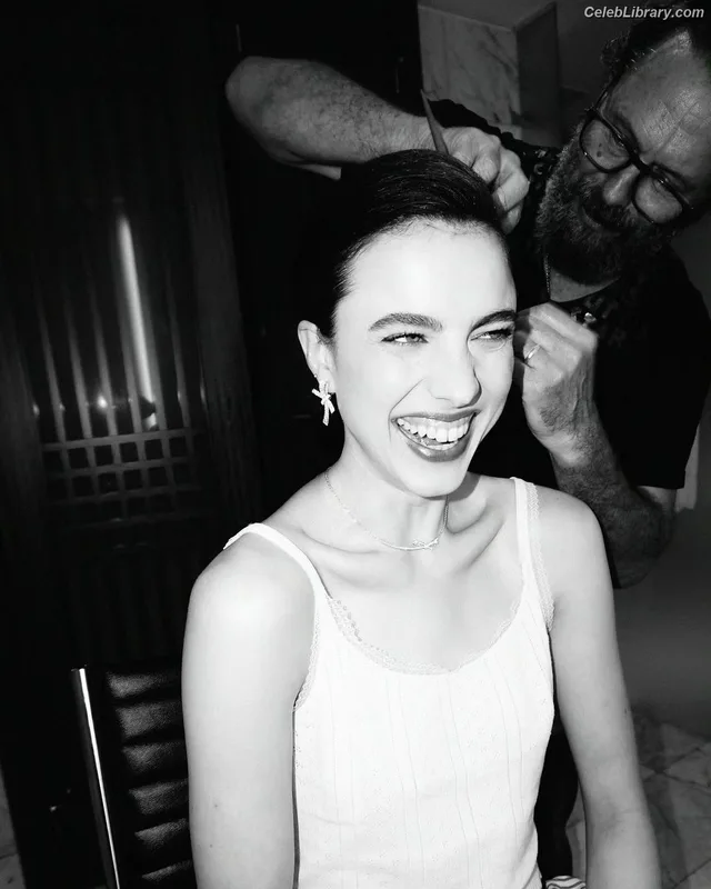 Margaret Qualley photo 16 of 1300