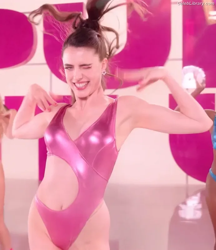 Margaret Qualley photo 18 of 1300