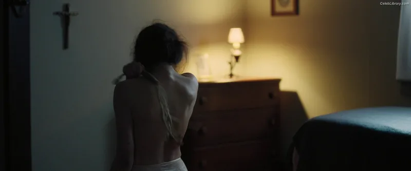 Margaret Qualley photo 15 of 1300