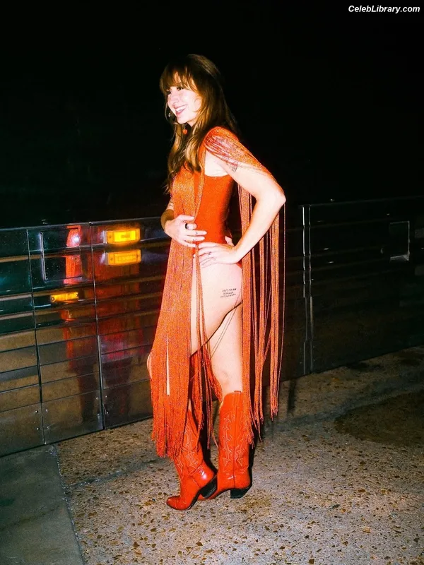 Margo Price photo 5 of 33