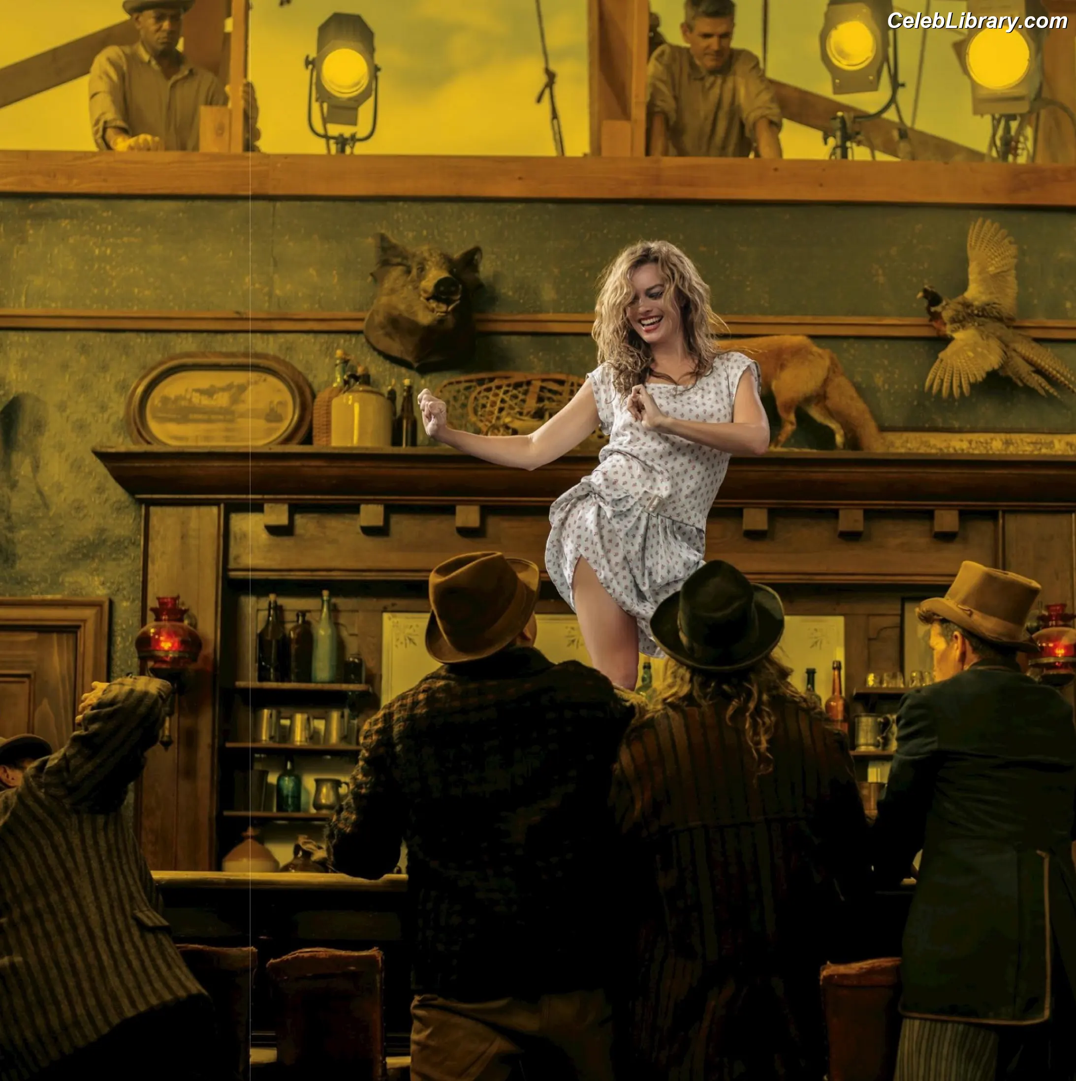 Margot Robbie photo 11 of 2577