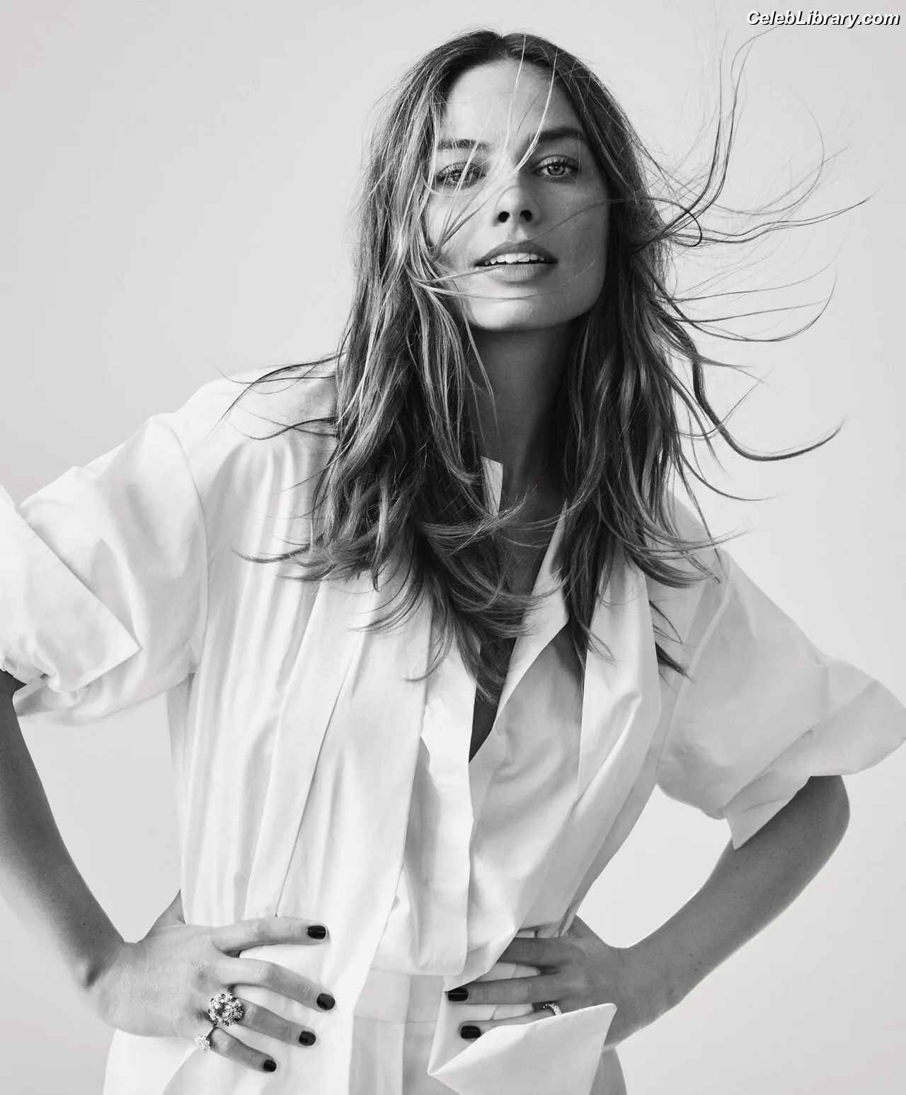 Margot Robbie photo 17 of 2577
