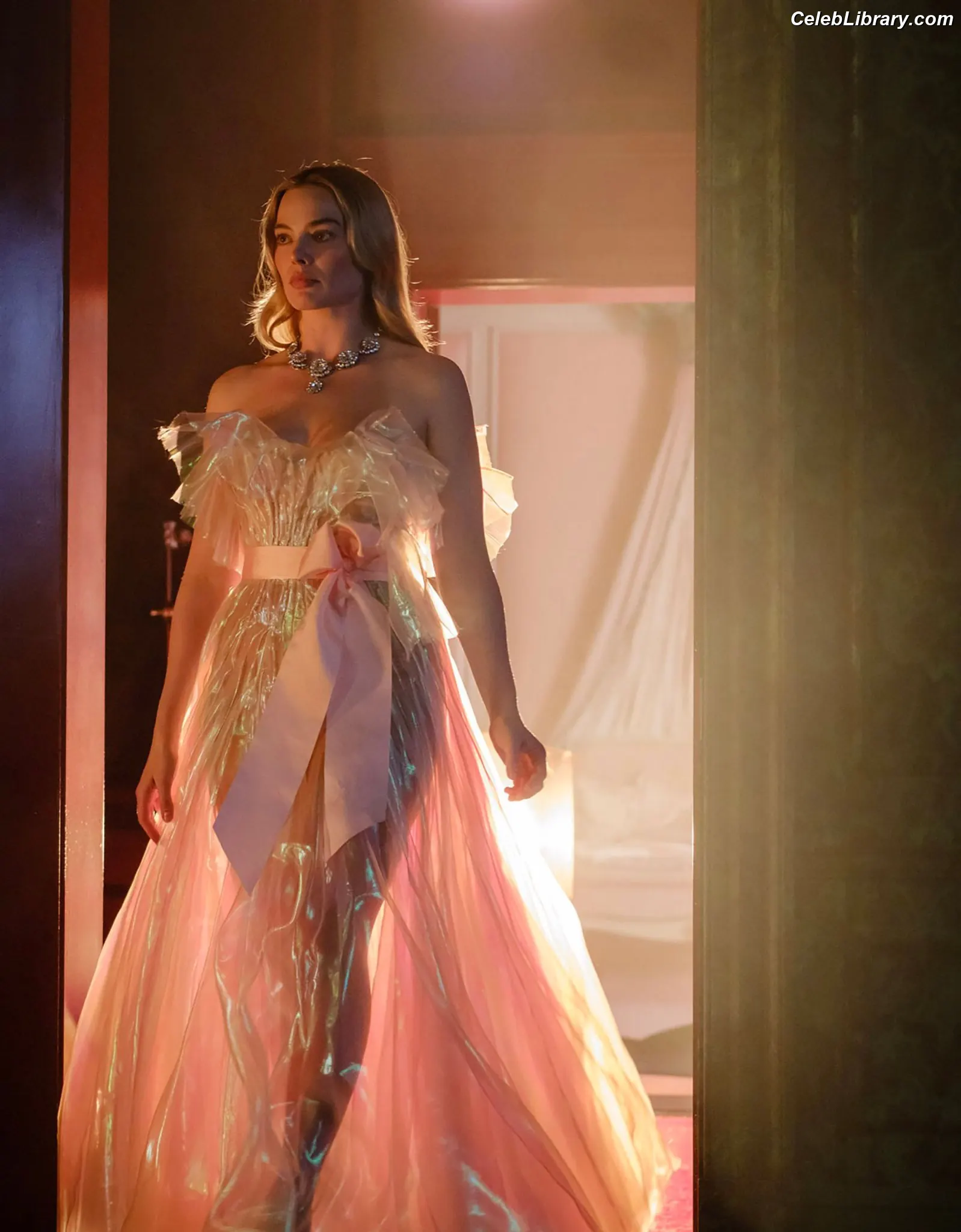Margot Robbie photo 19 of 2577