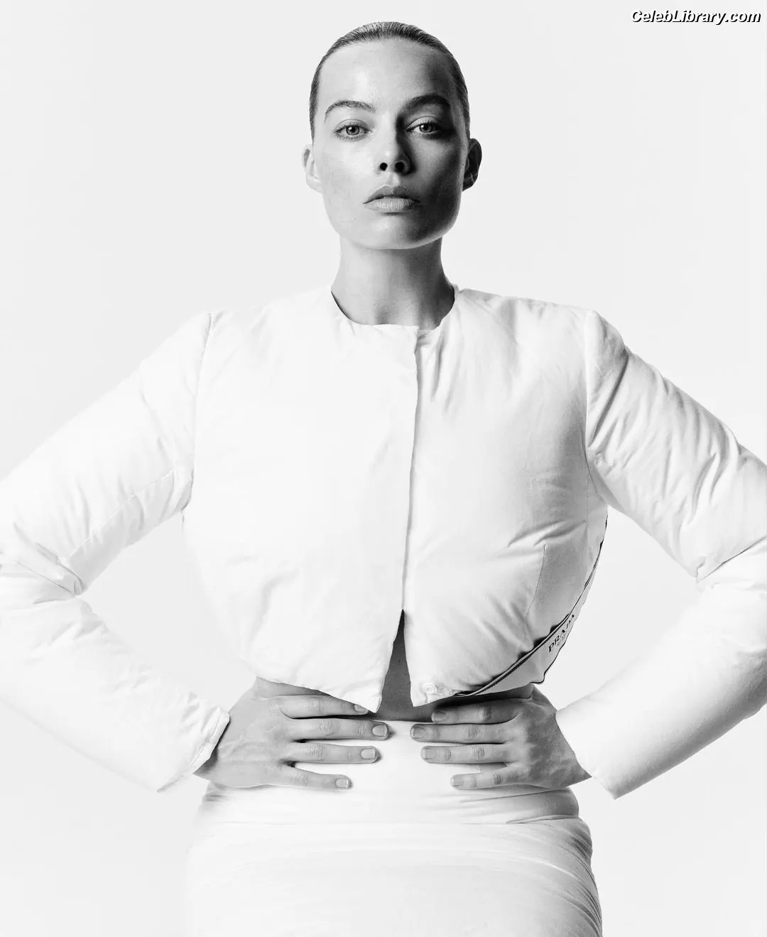 Margot Robbie photo 20 of 2577
