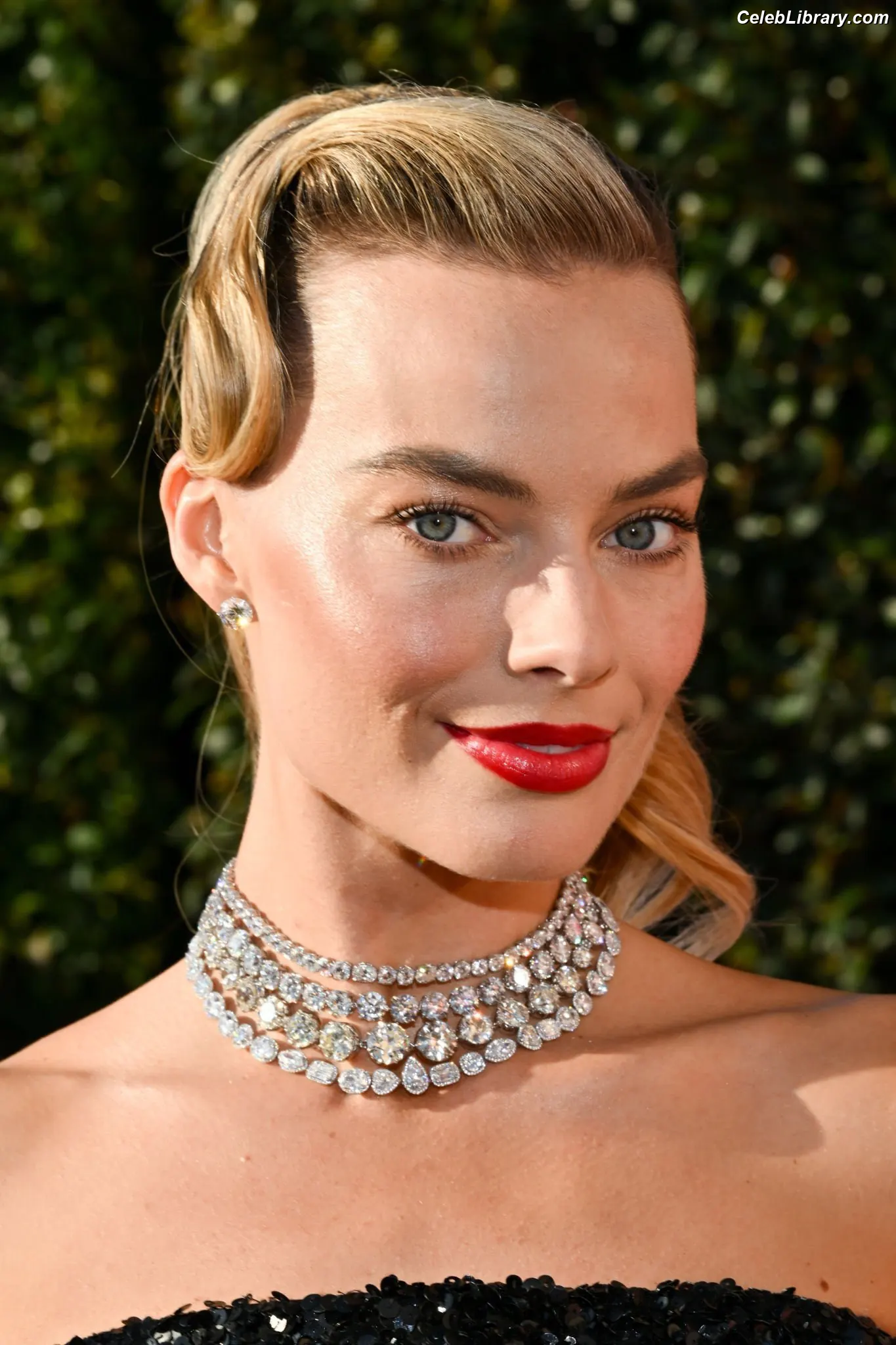 Margot Robbie photo 13 of 2577