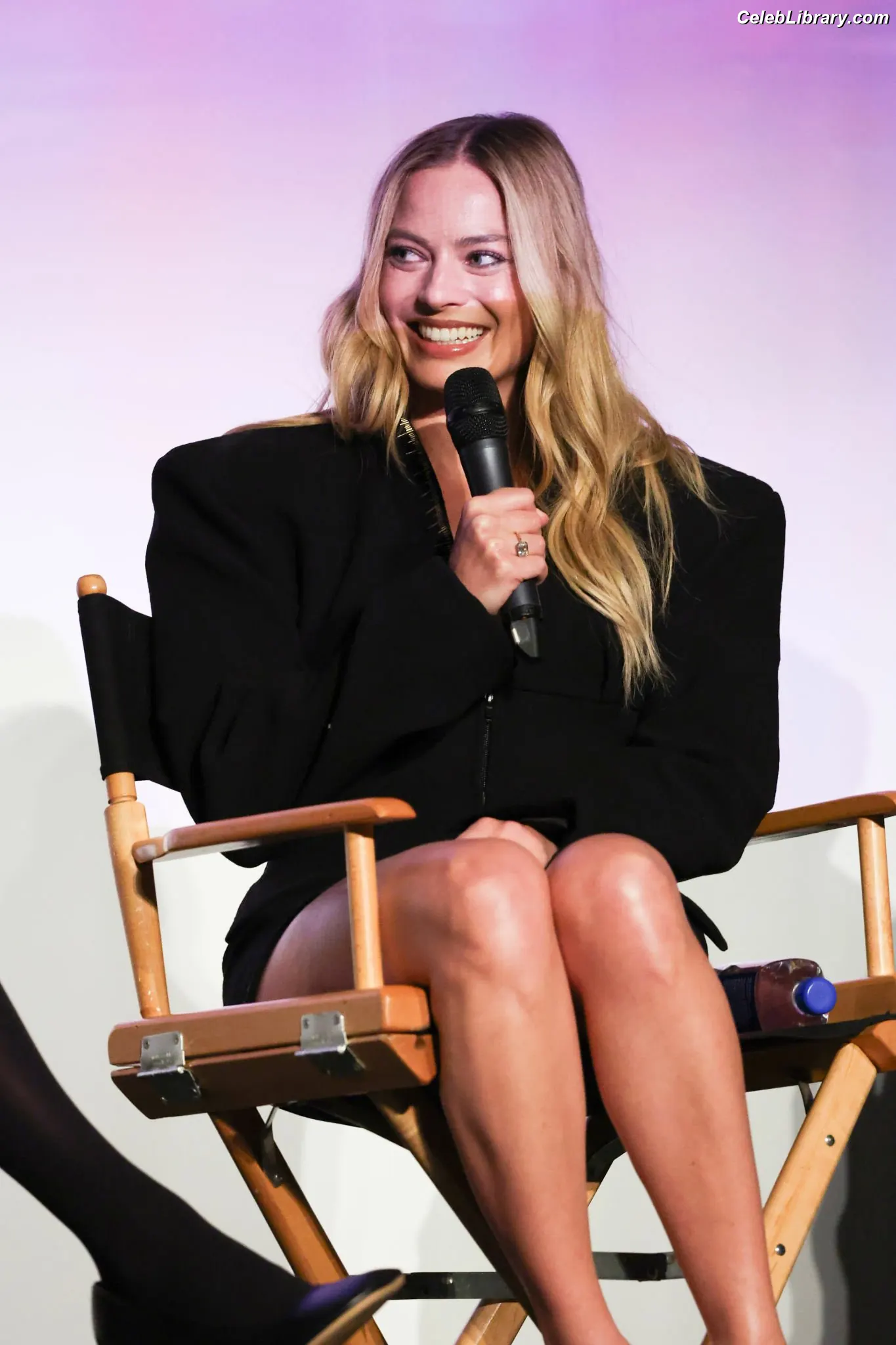Margot Robbie photo 13 of 2577