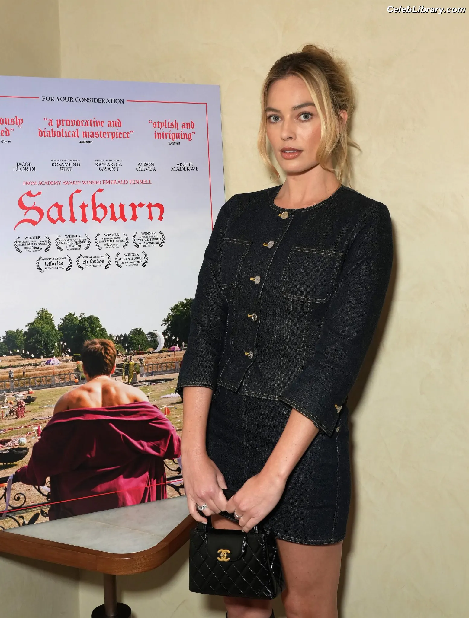 Margot Robbie photo 19 of 2577