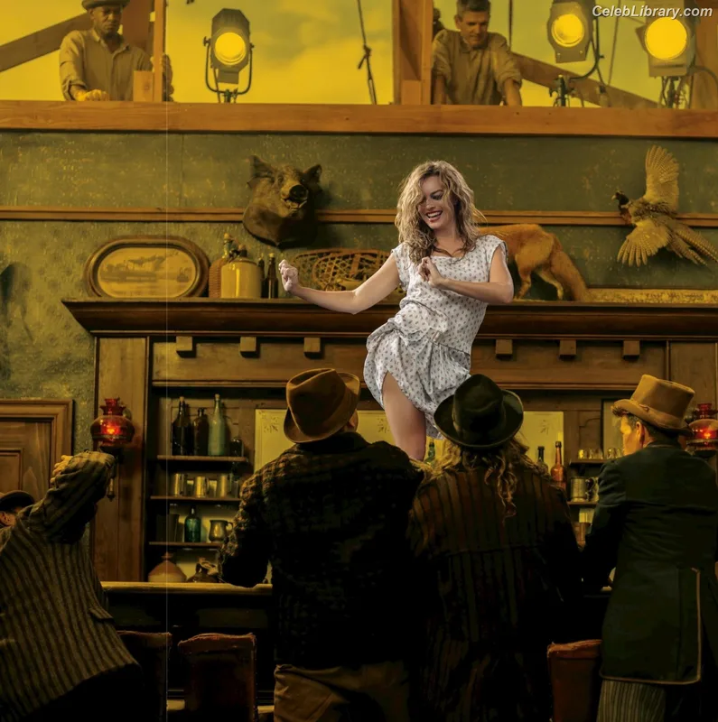 Margot Robbie photo 11 of 2576
