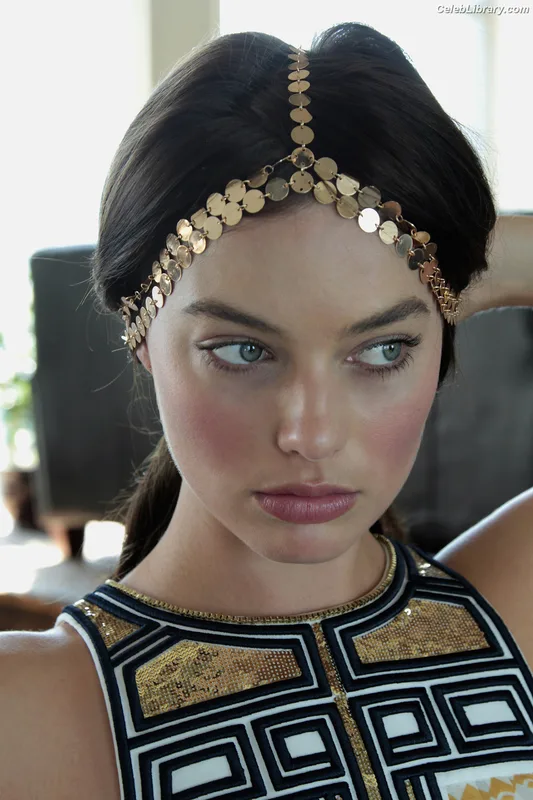 Margot Robbie photo 3 of 2576
