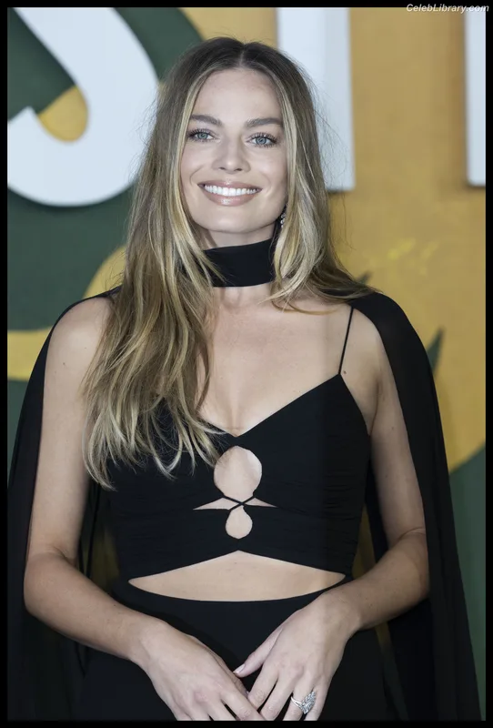 Margot Robbie photo 13 of 2576