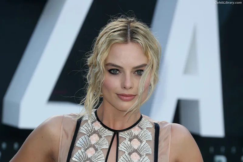 Margot Robbie photo 20 of 2576