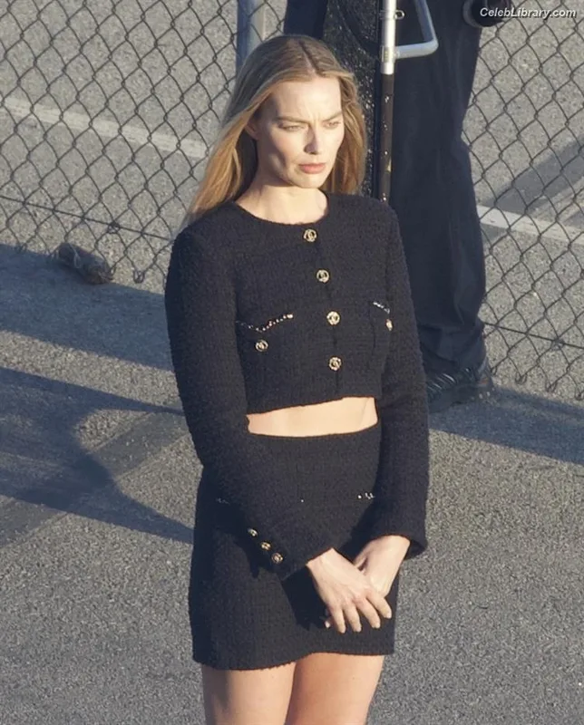 Margot Robbie photo 12 of 2576