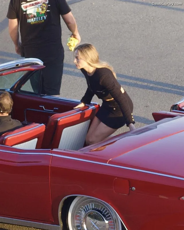 Margot Robbie photo 14 of 2576