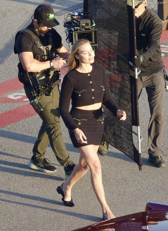 Margot Robbie photo 23 of 2576