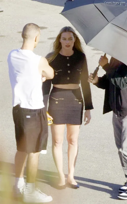 Margot Robbie photo 13 of 2576