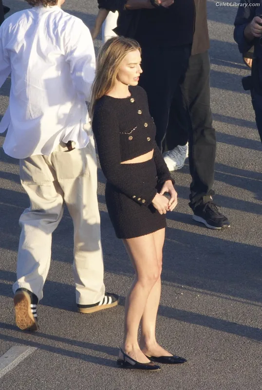 Margot Robbie photo 16 of 2576