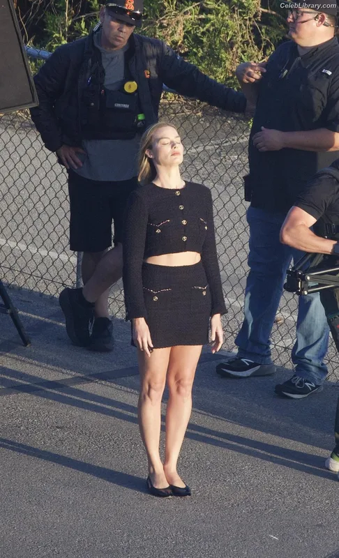 Margot Robbie photo 21 of 2576
