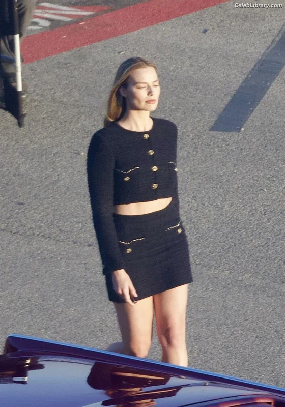 Margot Robbie photo 6 of 2576