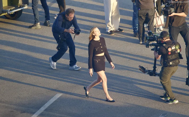 Margot Robbie photo 11 of 2576