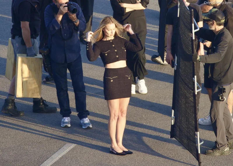 Margot Robbie photo 12 of 2576