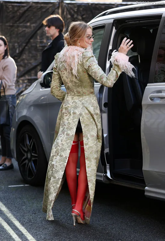 Margot Robbie photo 15 of 2576