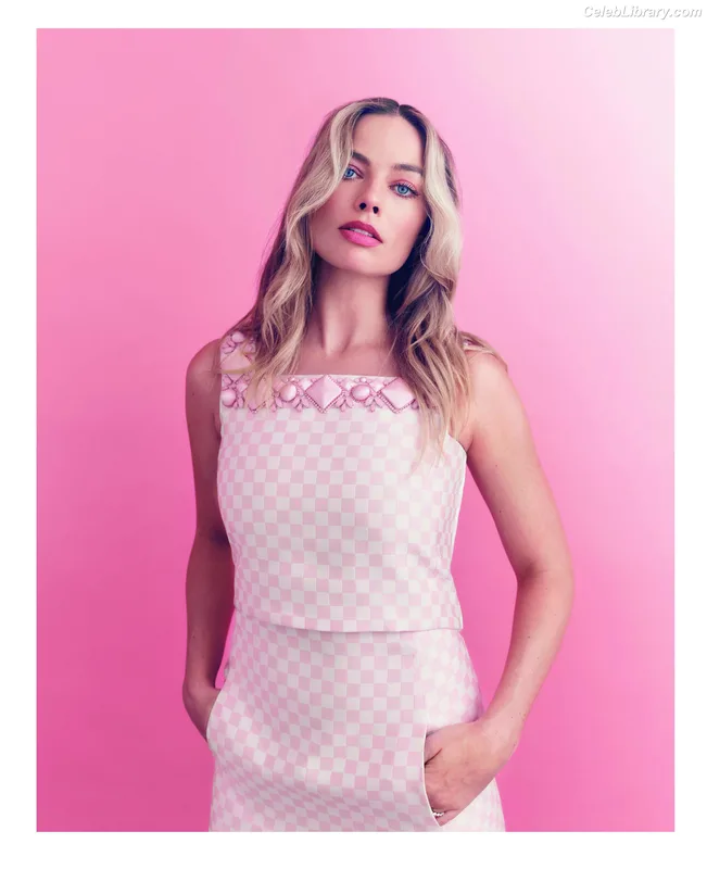 Margot Robbie photo 14 of 2576