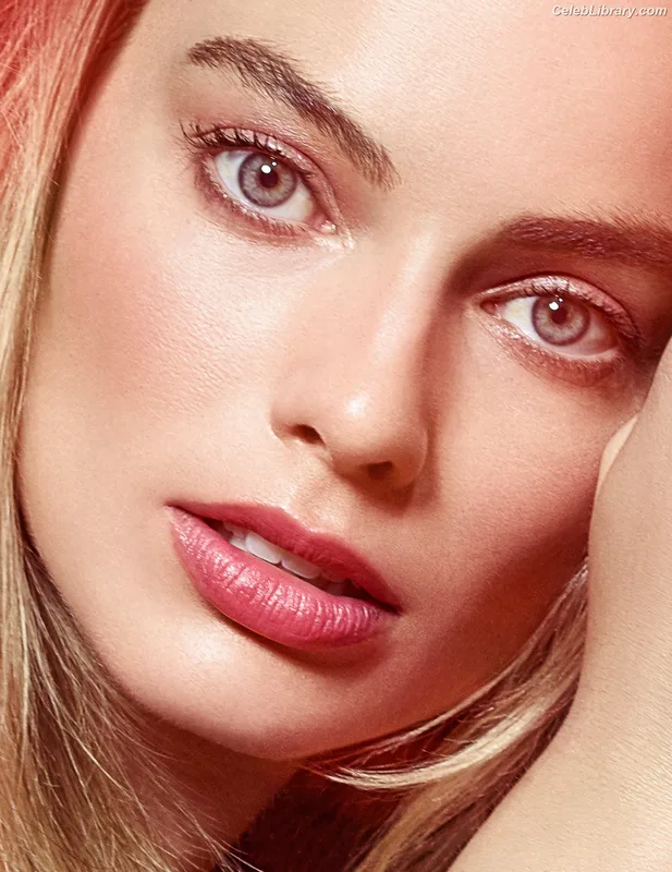 Margot Robbie photo 11 of 2576