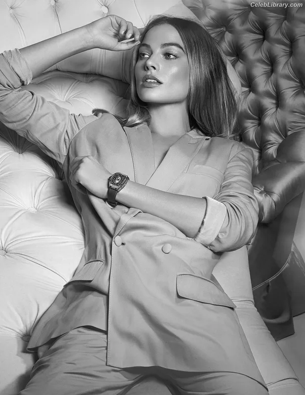 Margot Robbie photo 11 of 2576