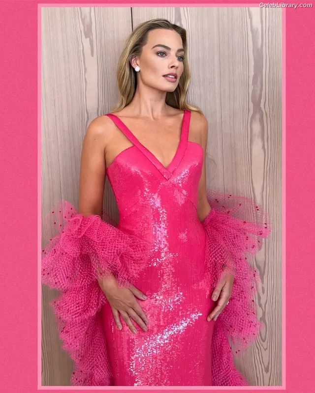 Margot Robbie photo 7 of 2576