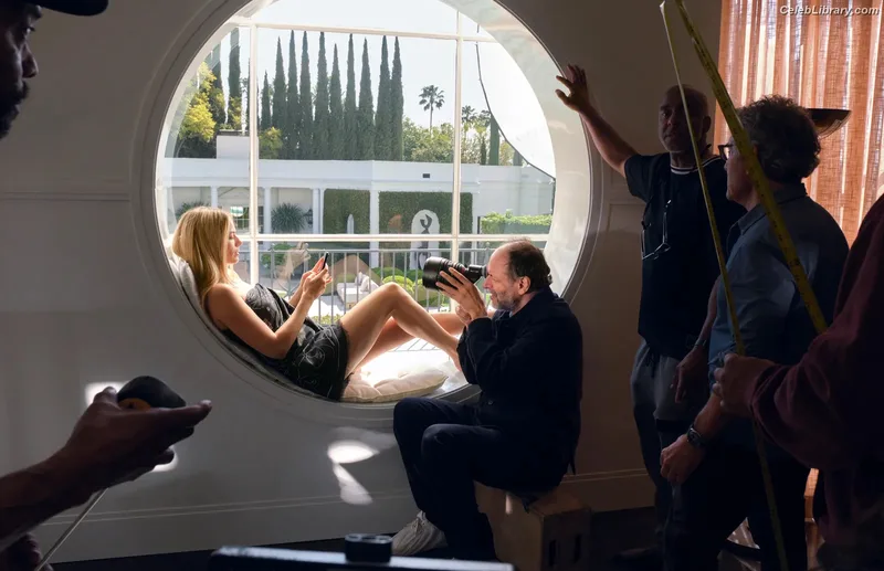 Margot Robbie photo 13 of 2576