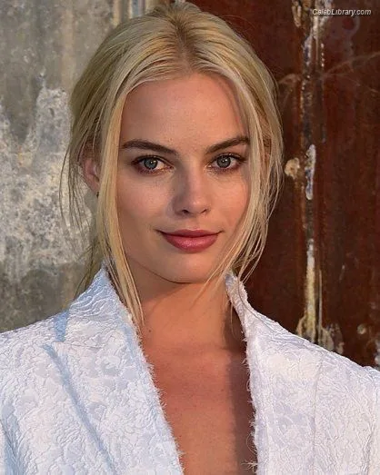 Margot Robbie photo 21 of 2576