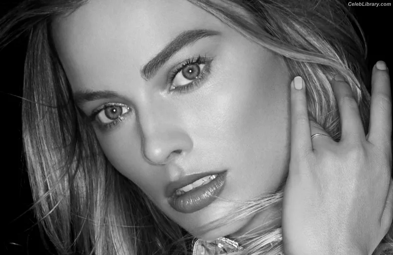 Margot Robbie photo 8 of 2576