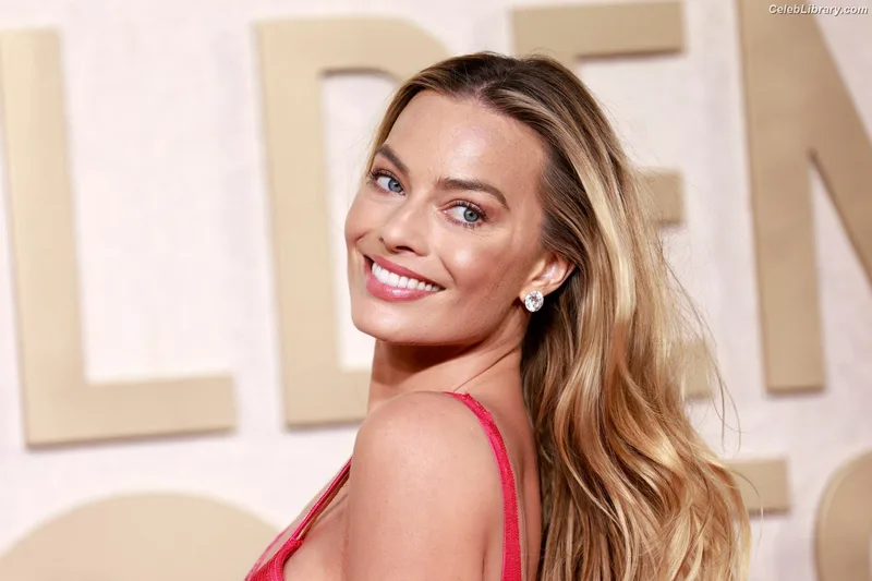 Margot Robbie photo 4 of 2576