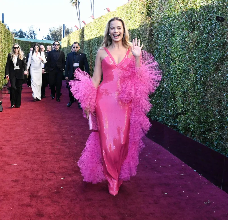 Margot Robbie photo 15 of 2576