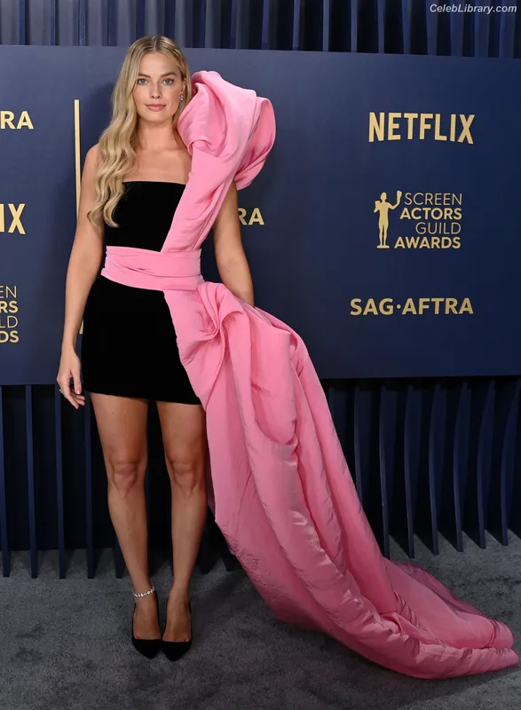 Margot Robbie photo 22 of 2576