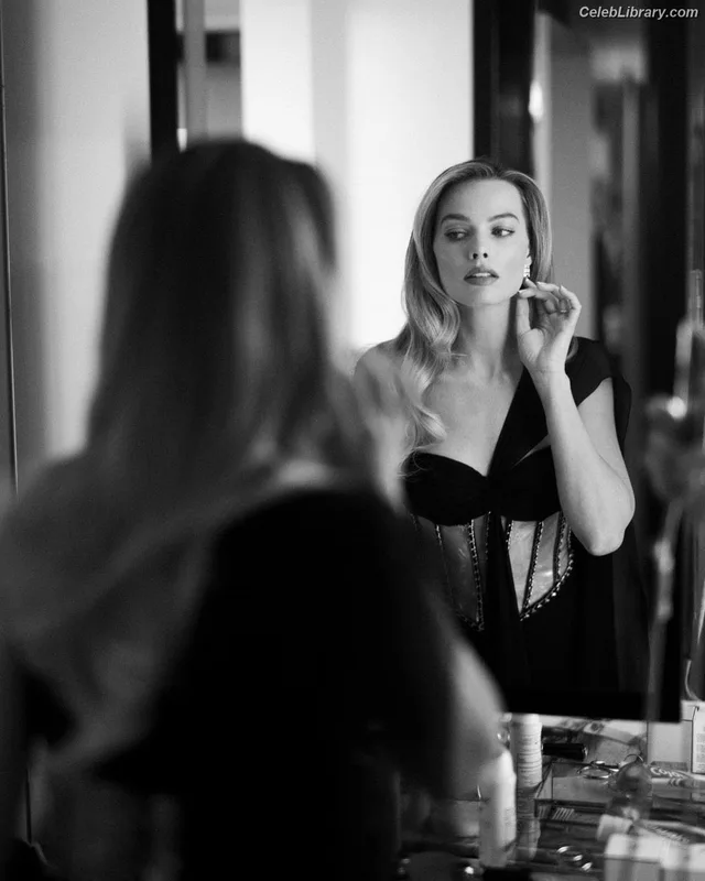 Margot Robbie photo 11 of 2576
