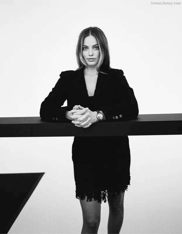 Margot Robbie photo 24 of 2576