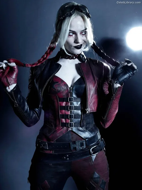 Margot Robbie photo 3 of 2576