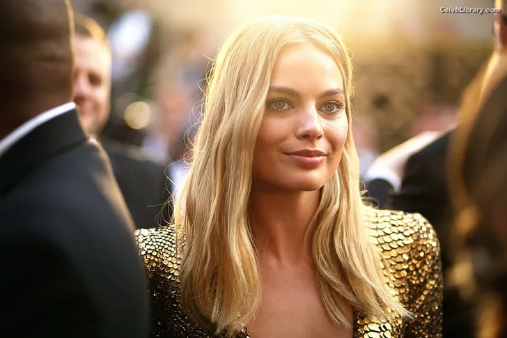 Margot Robbie photo 11 of 2576