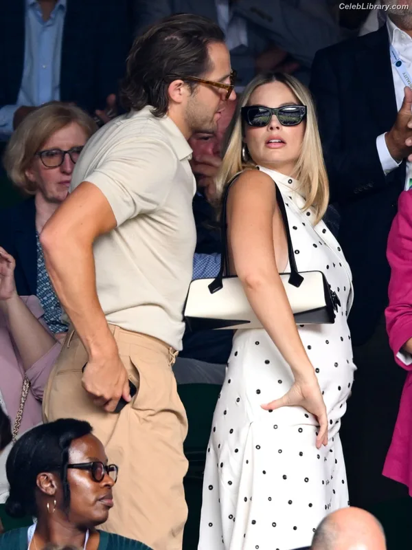 Margot Robbie photo 20 of 2576