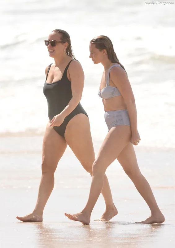 Margot Robbie photo 5 of 2576