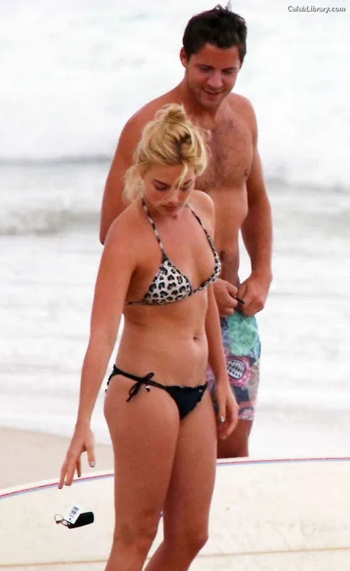 Margot Robbie photo 10 of 2576
